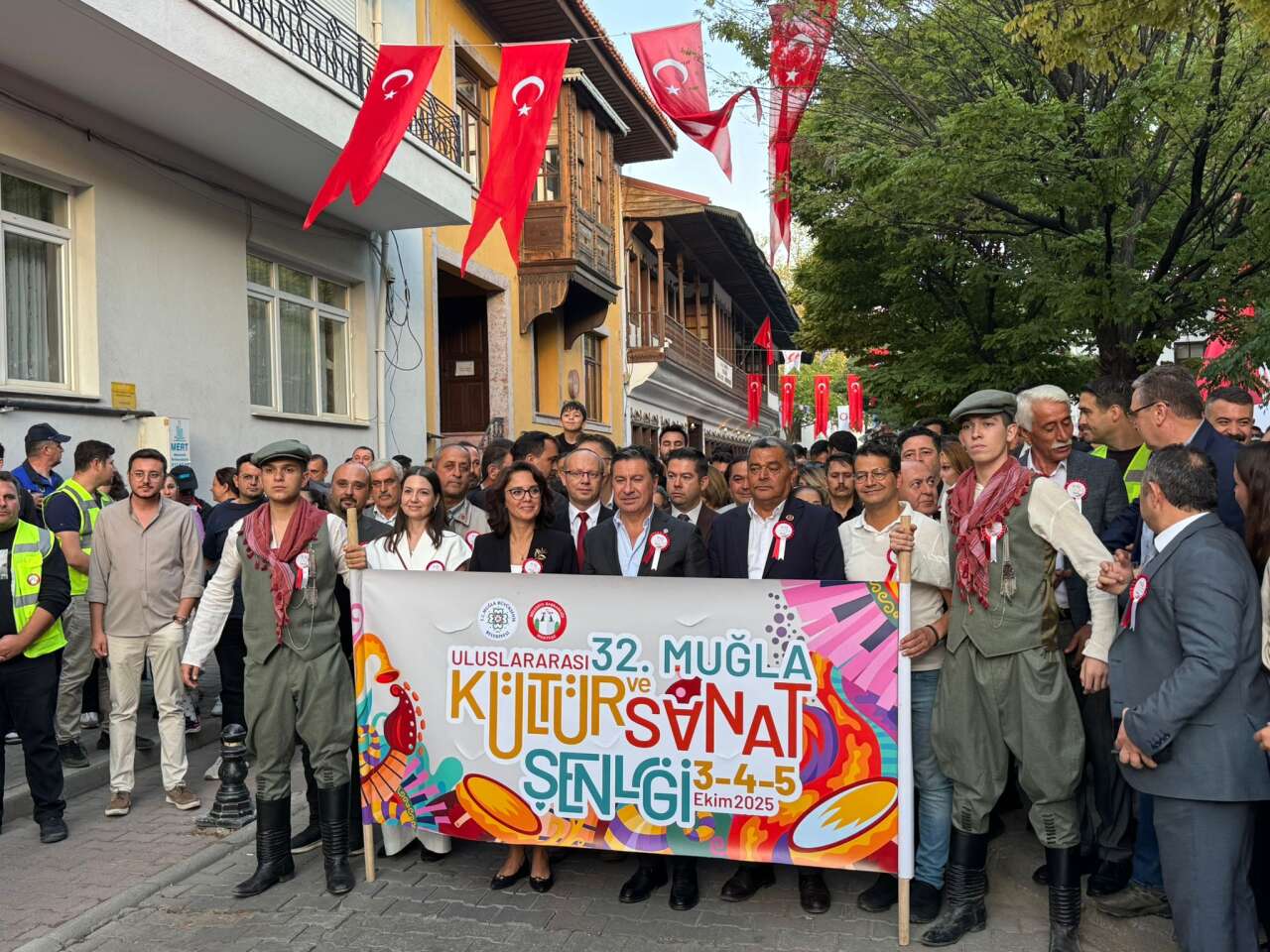 Muğla’da Uluslararası 32. Kültür ve Sanat Şenliği Başladı 8
